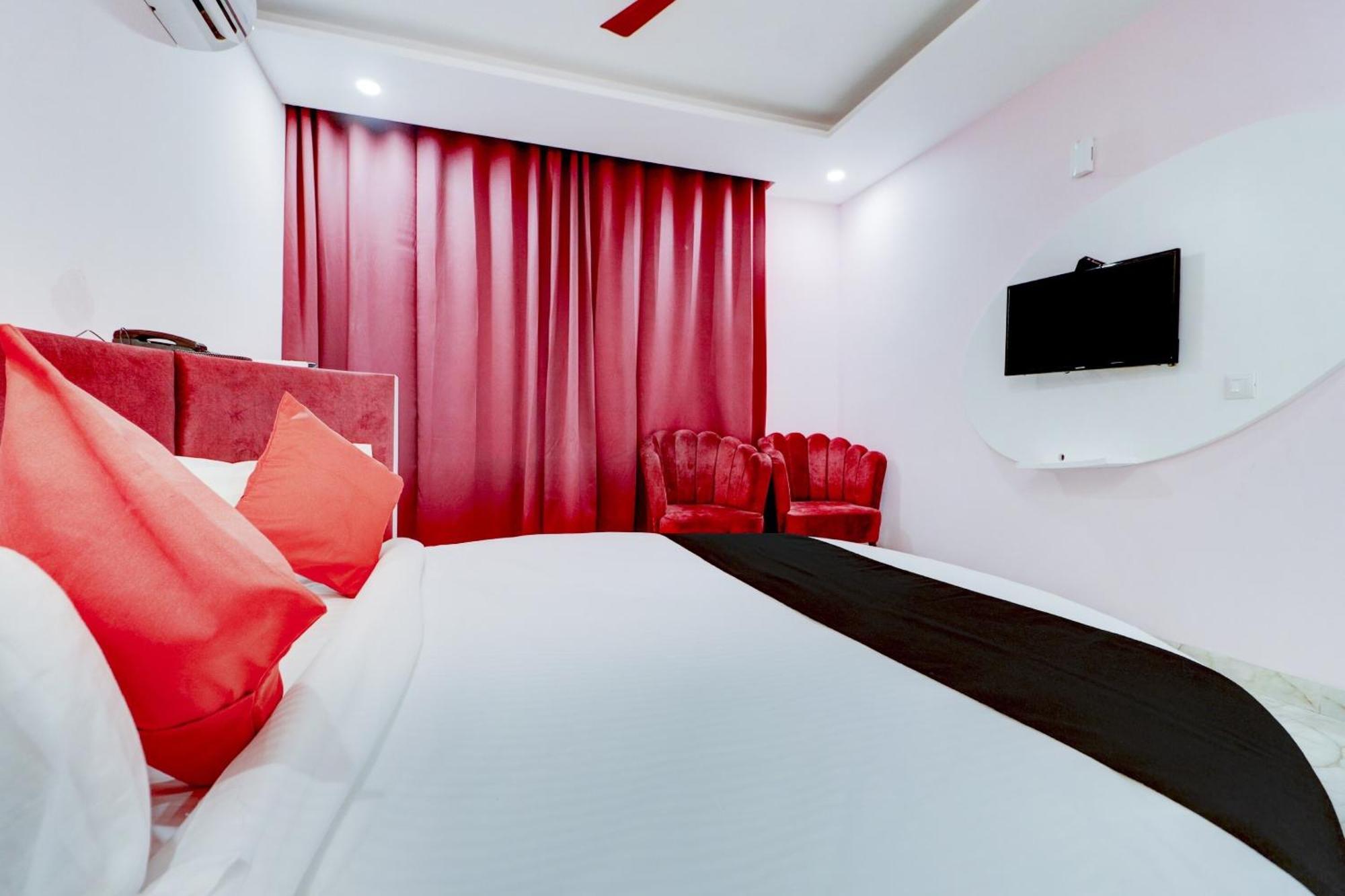 Hotel O Stevia Zirakpur Екстериор снимка