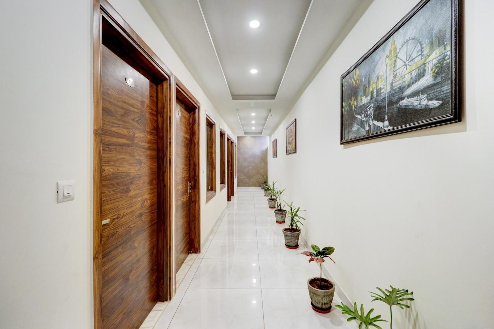 Hotel O Stevia Zirakpur Екстериор снимка