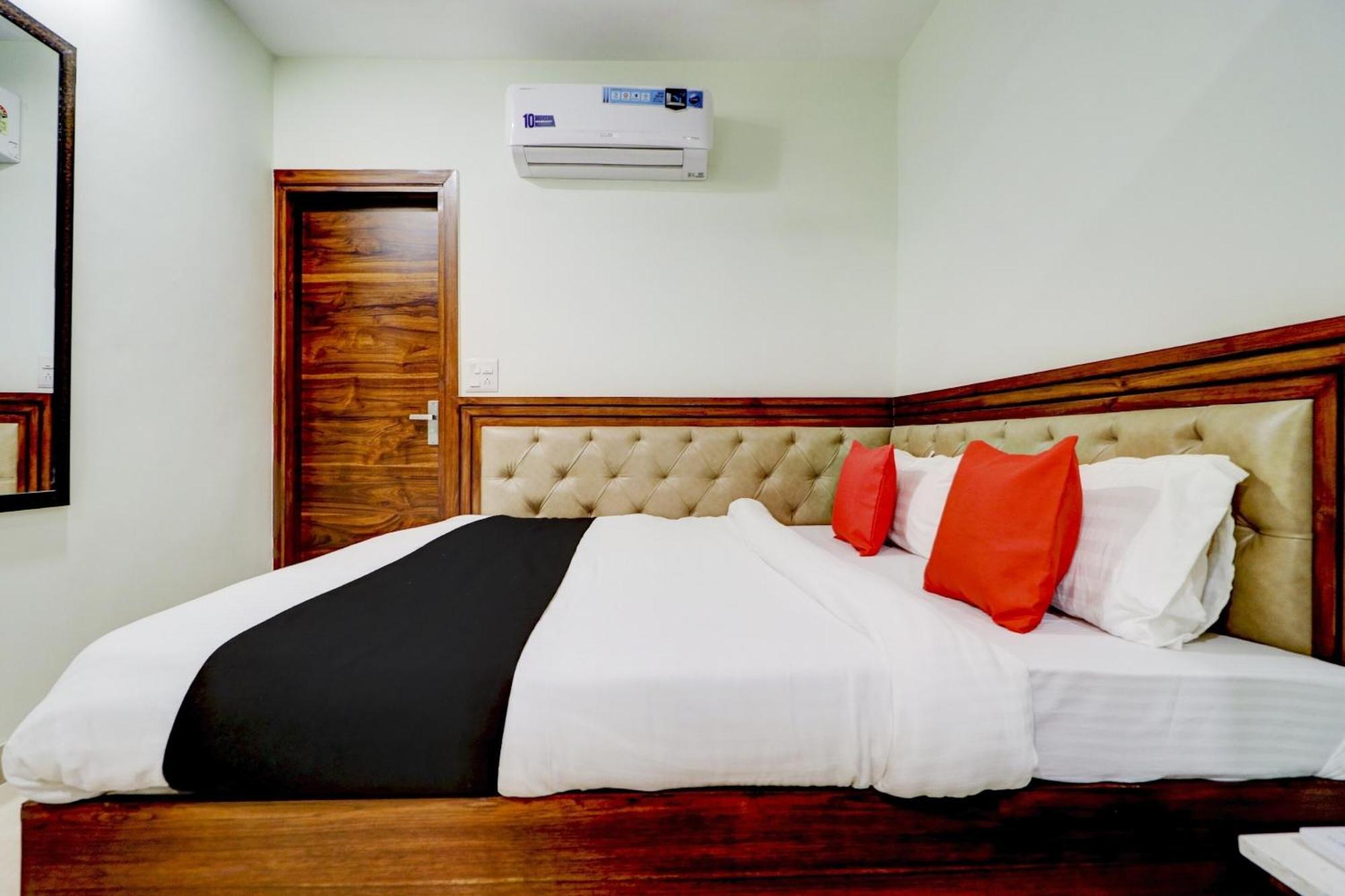 Hotel O Stevia Zirakpur Екстериор снимка