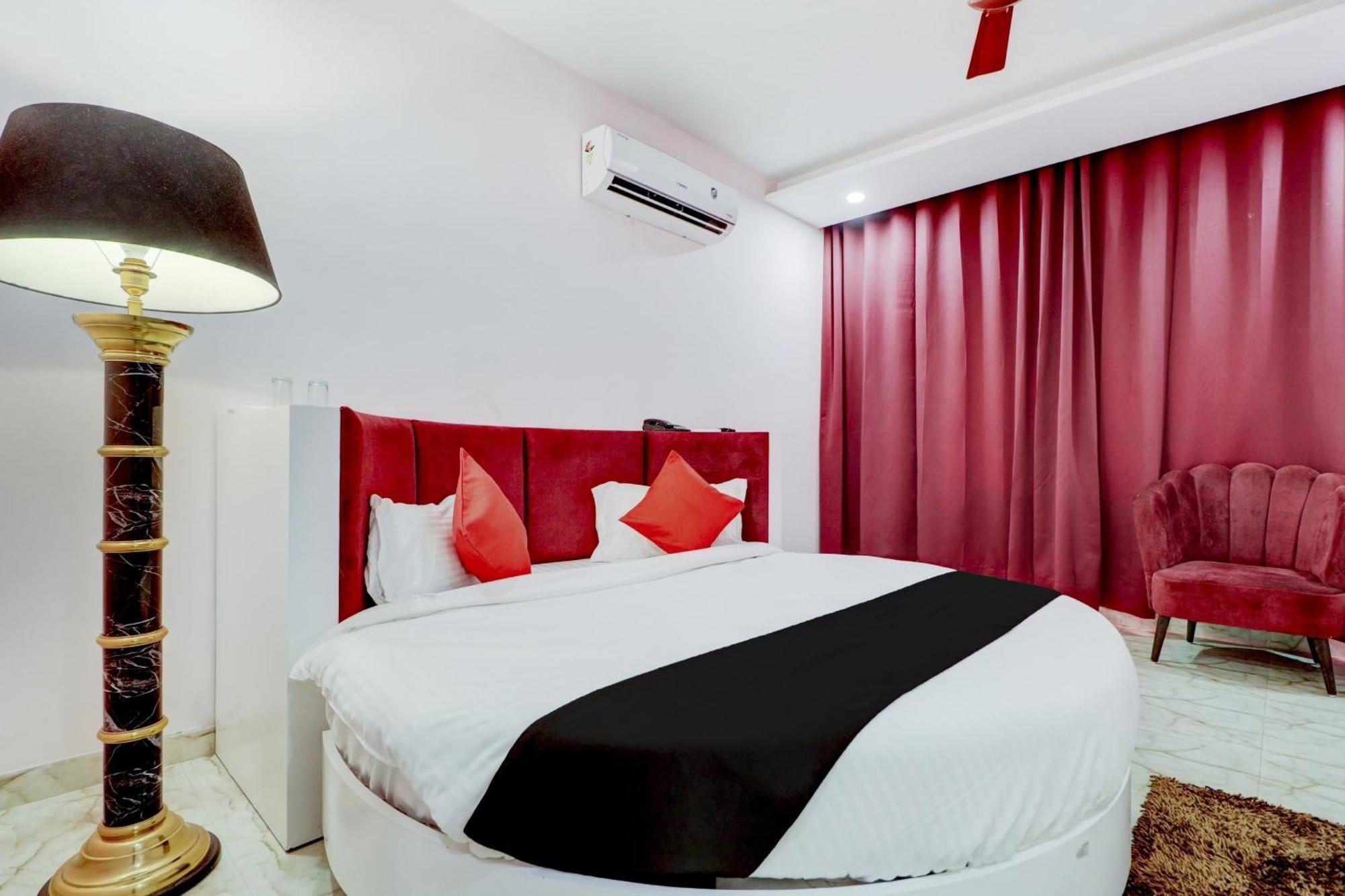 Hotel O Stevia Zirakpur Екстериор снимка